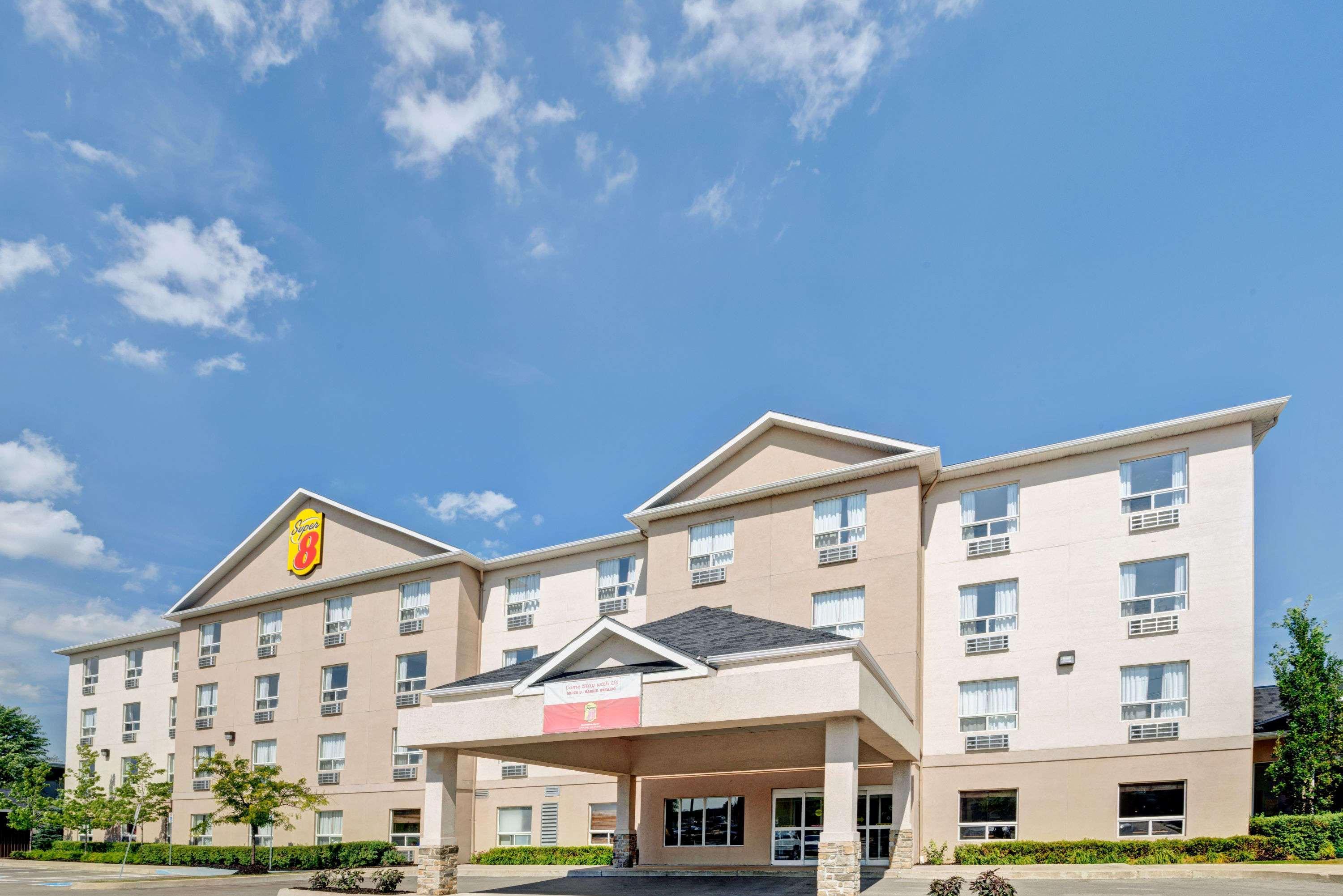 Super 8 By Wyndham Barrie South Hotel Exterior foto