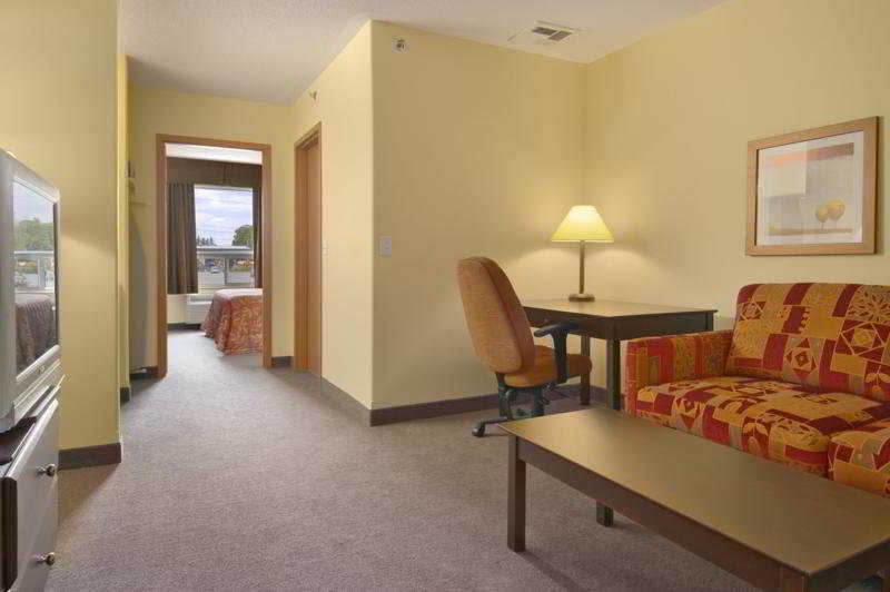 Super 8 By Wyndham Barrie South Hotel Exterior foto