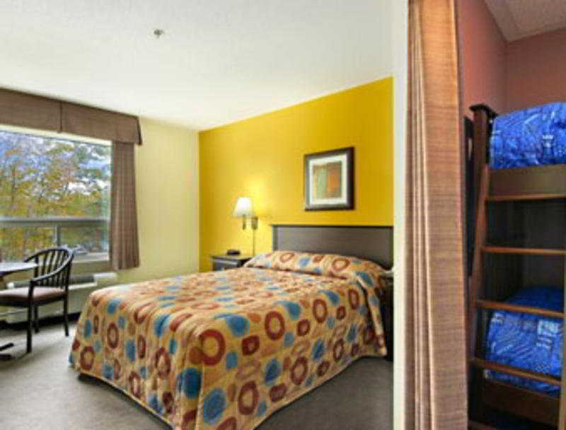 Super 8 By Wyndham Barrie South Hotel Exterior foto