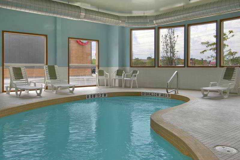 Super 8 By Wyndham Barrie South Hotel Facilități foto